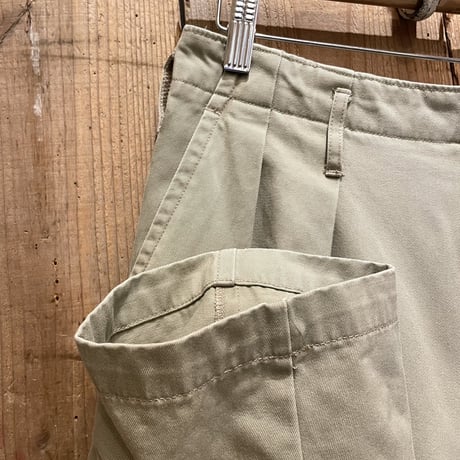 90's- GAP Two Tuck Chino Pants
