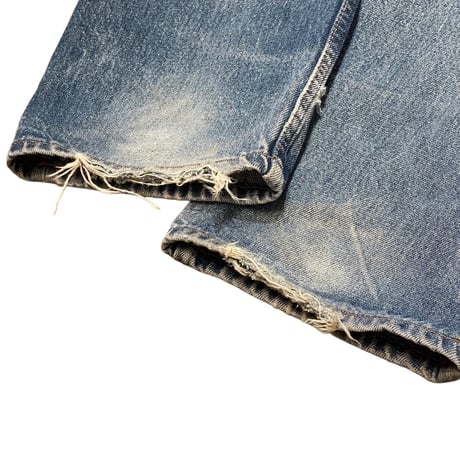 90's Levi’s 501 Jeans