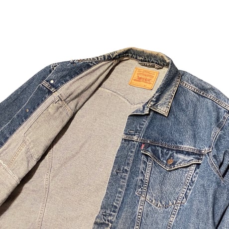 90s Levi’s 75528 Relaxed Trucker Jacket