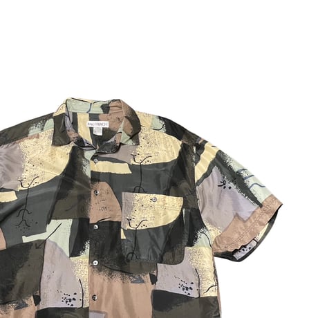 90s- BACHRACH All Over Print Silk Shirt