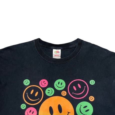00s- FRUIT OF THE LOOM Smiley Face T-Shirt