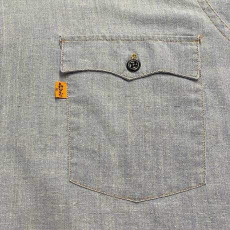 70s Levi’s Cotton/Poly Chambray Shirt