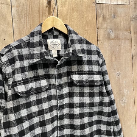 ST JOHN’S BAY Heavy Weight Flannel Shirt