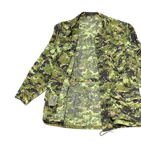 ‘05 CANADIAN ARMY Poly/Cotton Combat Jacket