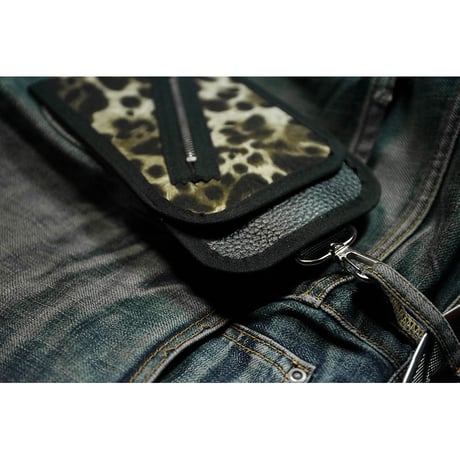 Multi Smartphone Pocket Pouch / Leopard Design