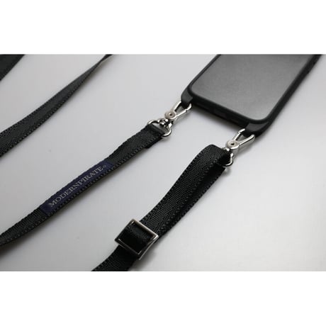 【 IKUO×MODERNPIRATE.  ShellworkShoulder Hook Smartphone Case / IKUO Monogram Design 001 ( Black ) 】