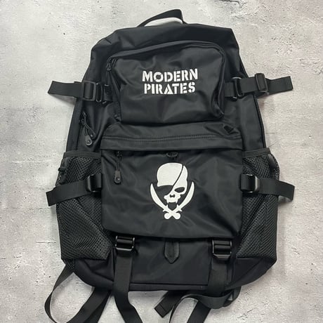 Backpacks / Modern Pirates Skull Design 001 (刺繍)