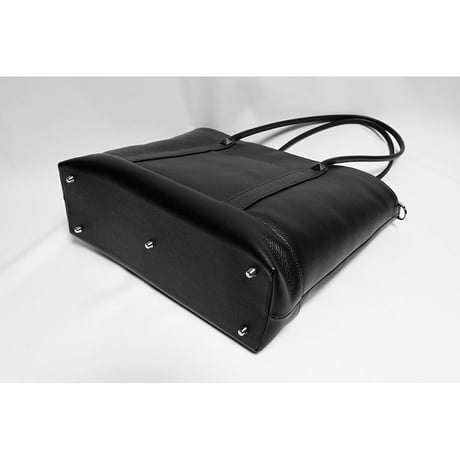 Leather Medium Tote Bag 001 / 2Pyramid Design
