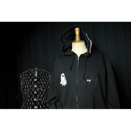 完全受注生産 12.4oz Heavyweight Zip Hoodie / Black Cat & Sheet Ghost Design (刺繍)