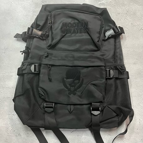Backpacks / Modern Pirates Skull Design 001 (刺繍)