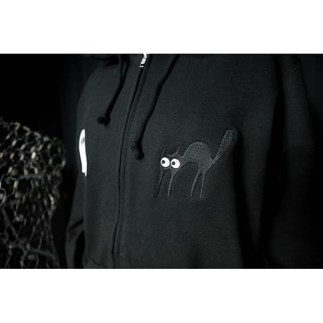 完全受注生産 12.4oz Heavyweight Zip Hoodie / Black Cat & Sheet Ghost Design (刺繍)