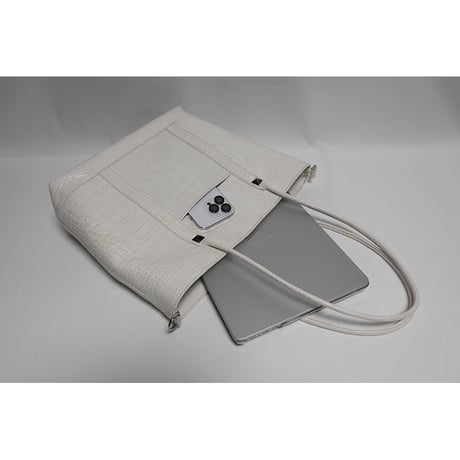 Leather Medium Tote Bag 001 / 2Pyramid Design ( Embossed Crocodile )