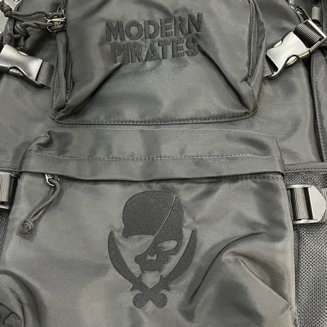 Backpacks / Modern Pirates Skull Design 001 (刺繍)