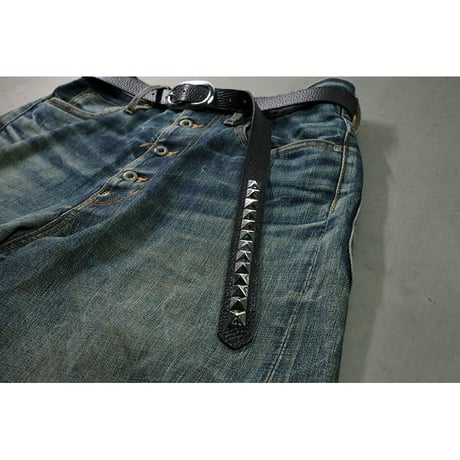 24mm Genuine Leather Narrow Hanging Belt / 1Row Pyramid Design