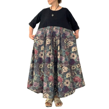 OPC-8913　花柄スカートのフレアーワンピ　青緑ベース花柄（913）（丈カスタム有）