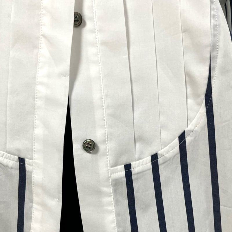 SH-7264 プリーツヨークの前後差シャツ 白ストライプ(020