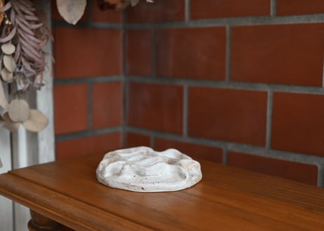 トルコ｜AnaArtBoutiquestudio／ ceramic soap dish minimal