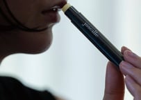 〈人気〉HONEY LIP BALM / 蜂蜜リップバーム