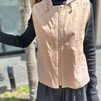 ジップナイロンベスト
