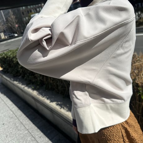 コンパクト　クルーネック　カーディガン