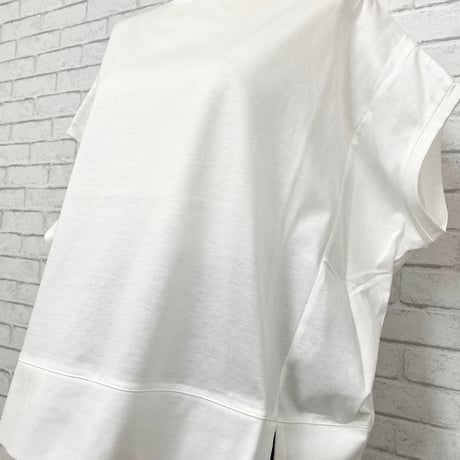 ゆったりシルエットTシャツ