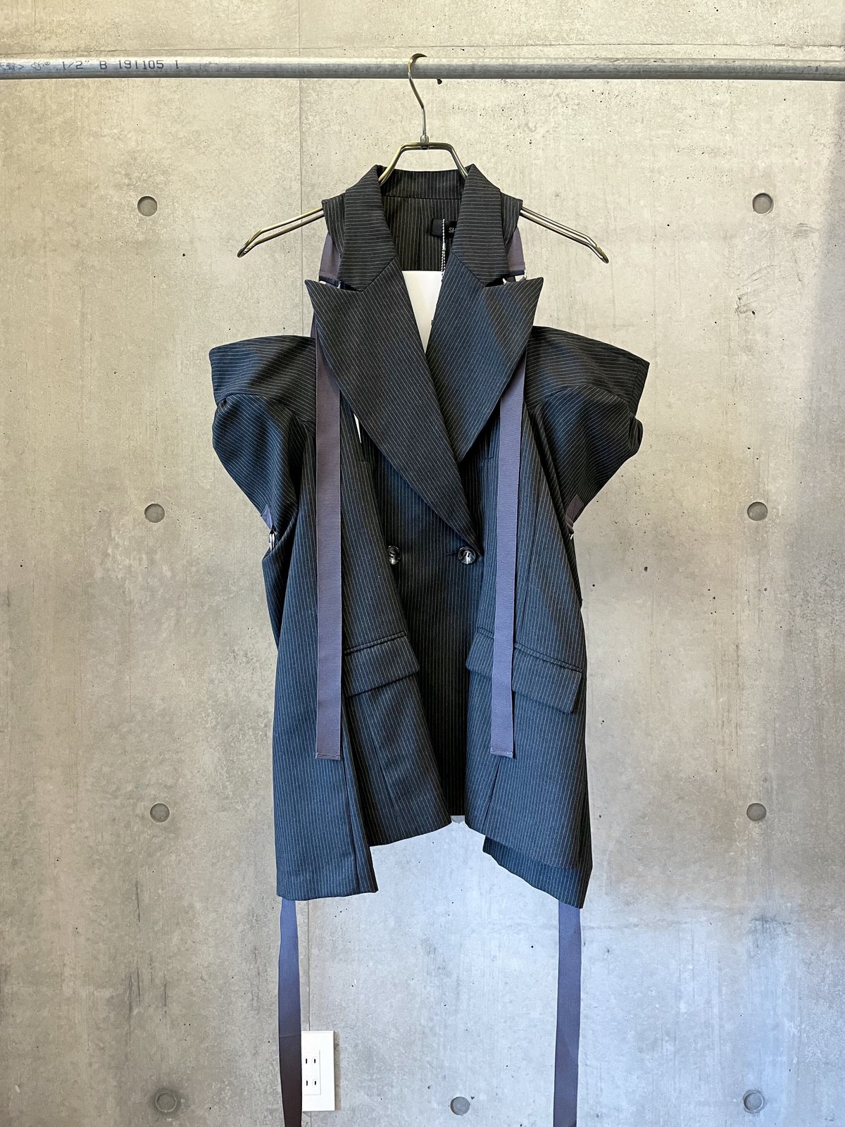 SHIROMA 23-24A/W open shoulder peaked lapel jac