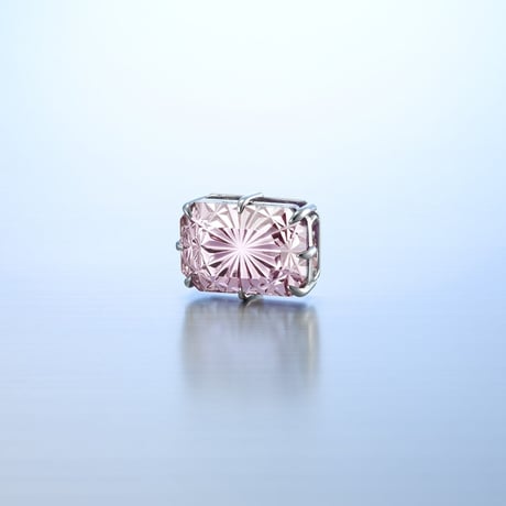 KILIKO　JEWELRY（東京切子）帯留め　菊　Amethyst