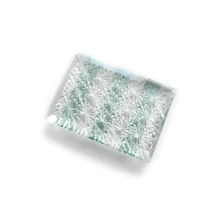 東京切子帯留め　積層ガラス　七層　菊繋ぎ　スパークリンググリーン