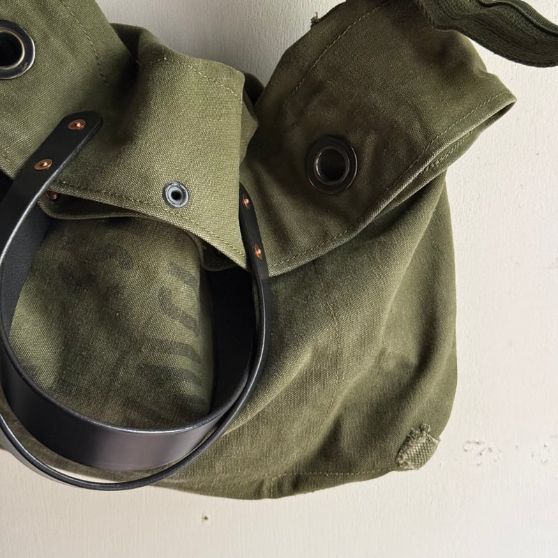 3177 1960s Duffle Messenger Bag | Room No.6