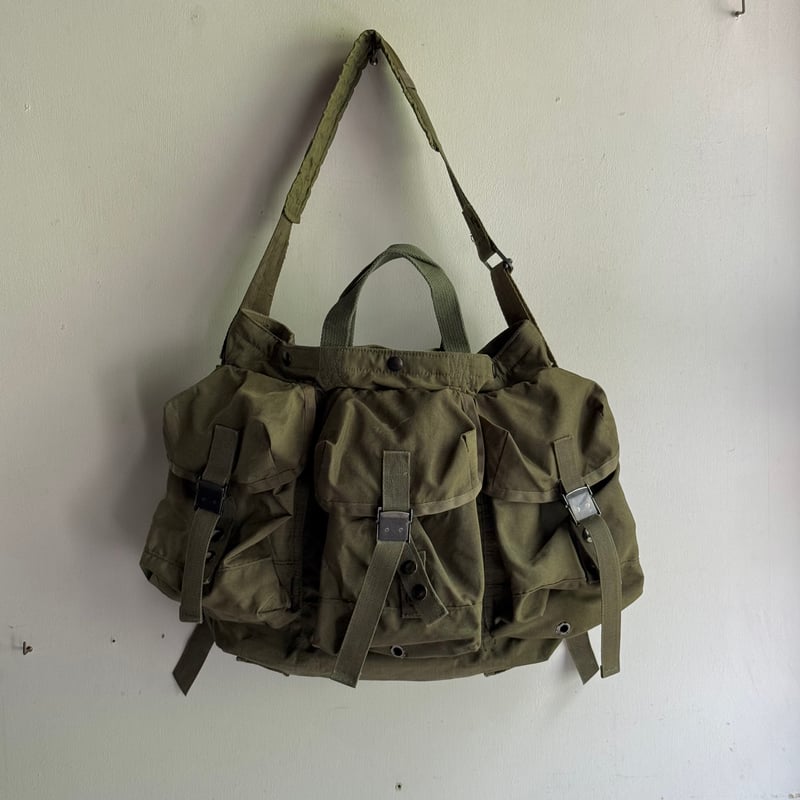 バッグ ROOM NO.6 Cargo Pack Room No.6が再構築するミリタリーバッグ。 | Dig-it [ディグ