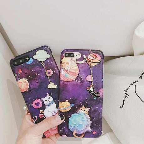 [MD0108] ★ iPhone 6 / 6s / 6Plus / 6sPlus / 7 / 7Plus / 8 / 8Plus / X ★ シェルカバー ケース ネコ 宇宙 チャーム 油絵風