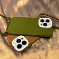 [MO184] ★iPhone7/8/SE(第2.3世代)/12/13/Pro/Pro Max/mini★ iPhoneケース ショルダー ストラップ シェル型 シリコン アースカラー