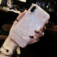 [MD435] ★ iPhone 6 / 6s / 6Plus / 6sPlus / 7 / 7Plus / 8 / 9Plus / X ★ シェルカバー ケース キラキラ ラインストーン お洒落