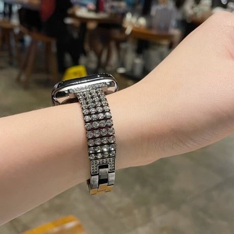 [MO136] ★Apple Watch belt 38mm/41mm/42mm/40mm/44mm/45mm★ アップルウォッチ バンパーケース+替えベルト セット 4列ラインストーン ブレスレット