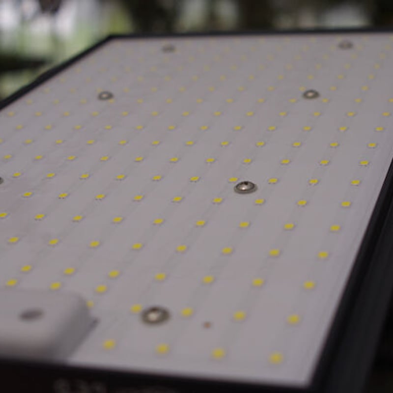 Helios Green LED PRO (ヘリオス プロ) 植物育成ライト ◇ Helios Green LED PRO Booster 一式セット ／ 広域照射植物