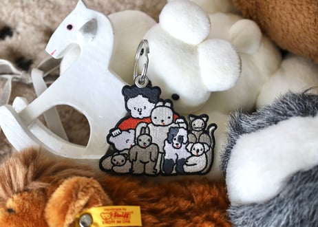 刺繍キーホルダー「ぬいぐるみ家族写真」