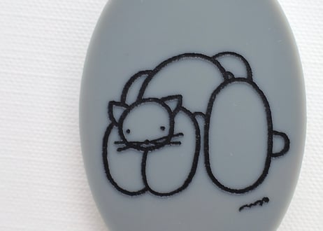 食堂で渡される札みたいなキーホルダー「猫河原寝込（ねこがわらネコミ）」