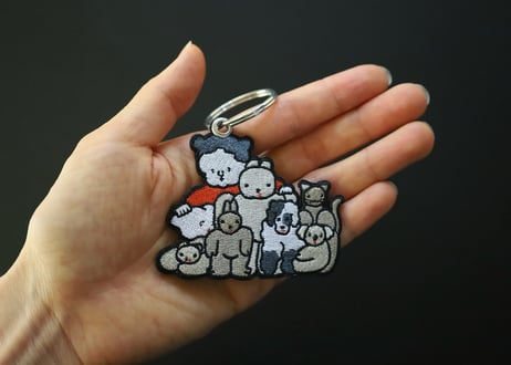 刺繍キーホルダー「ぬいぐるみ家族写真」