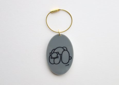 食堂で渡される札みたいなキーホルダー「猫河原寝込（ねこがわらネコミ）」