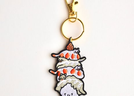 刺繍キーホルダー「ネコケーキ」