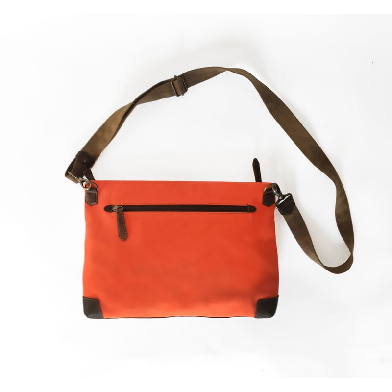 国産鹿革 薄マチショルダーバッグA4 オレンジ | 渡邊鞄