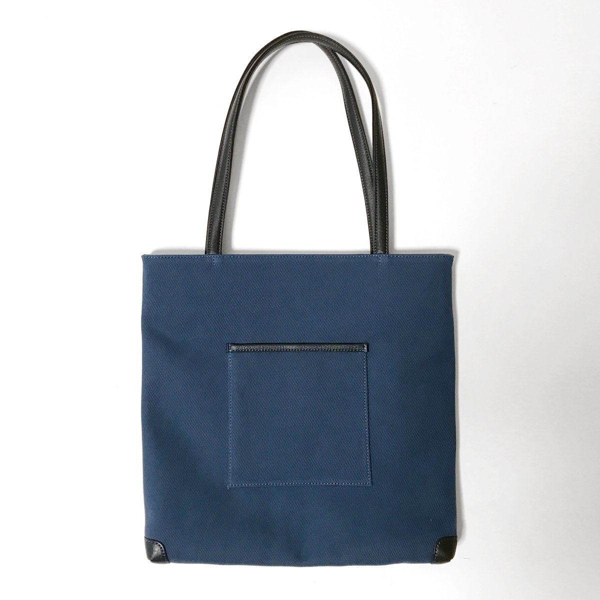 籐と布のトートバッグ 中型 ネイビー 籐と布のトートバッグ 中型 ネイビー 籐と布のトートバッグ 中型