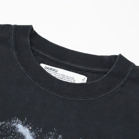 DAIRIKU（ダイリク）"Movie "WORMHOLE" Swtching Tee"