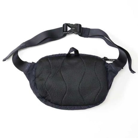 C.P. Company（シーピーカンパニー）"NYLON B CROSSBODY PACK"