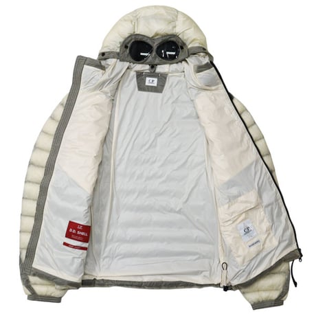 C.P. Company（シーピーカンパニー）"OUTERWEAR MEDIUM JKT IN DD-SHELL - PISTACHIO SHELL"