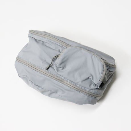 DAIWA PIER39（ダイワ ピア39）"TECH PERTEX® TRAVEL EXPAND FANNY BAG"