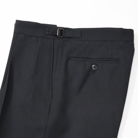 HEUGN（ユーゲン）""Aaron" Wool Black"