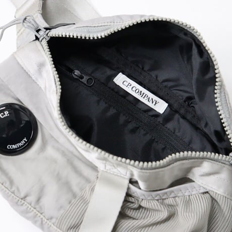 C.P. Company（シーピーカンパニー）"NYLON B LENZ WAISTBAG"