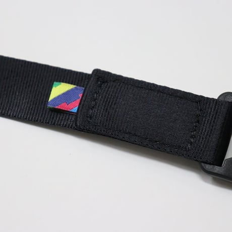 is-ness（イズネス）"Magnet Belt"