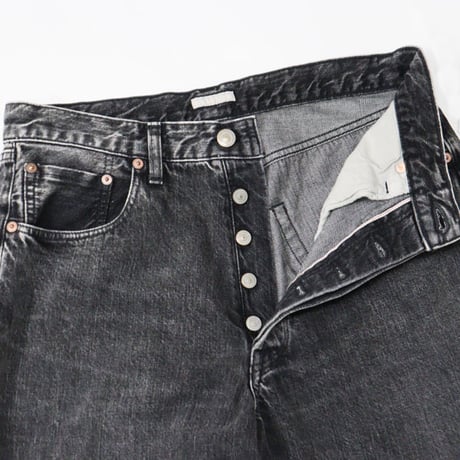 ULTERIOR（アルテリア）"VINTAGE WASHED SELVEDGE BLACK DENIM 5P PANTS"